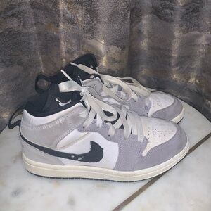 Nike Air Jordan 1 Mid SE Craft big kids 1.5y